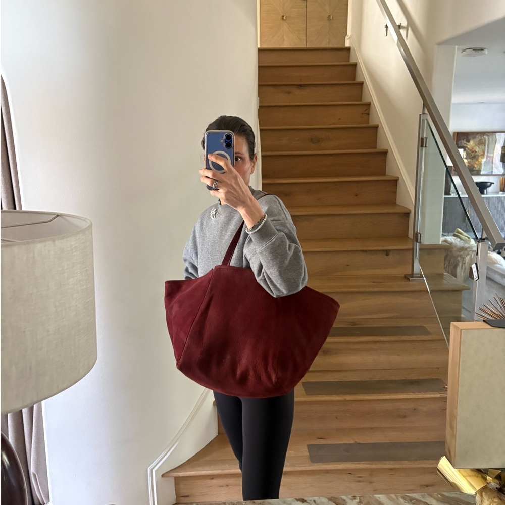 Madewell Slouchy Suede Carry All Shoulder Tote in Pinot Noir - Picture 11 of 15
